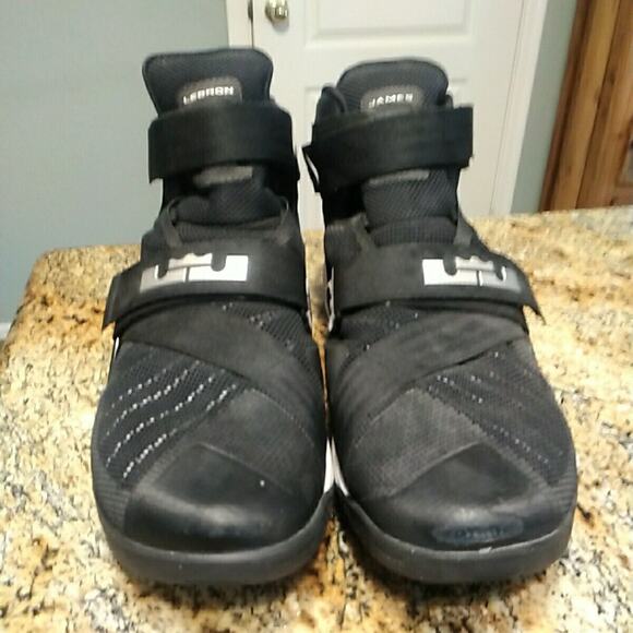 Rare Nike Lebron 2015 Soldier 9 Basketball Shoes Black & White Sz 16 813264-002 main image 7